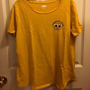 old navy yellow t-shirt
